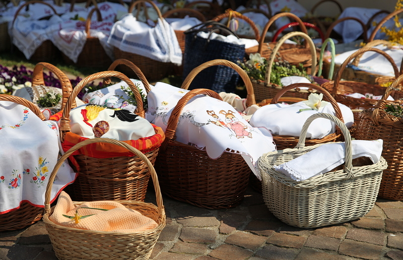 Foto: Gerd Neuhold, Sonntagsblatt In der Steiermark und Kärnten gehört die Osterspeisensegnung ('Fleischweihe') zur österlichen Tradition.